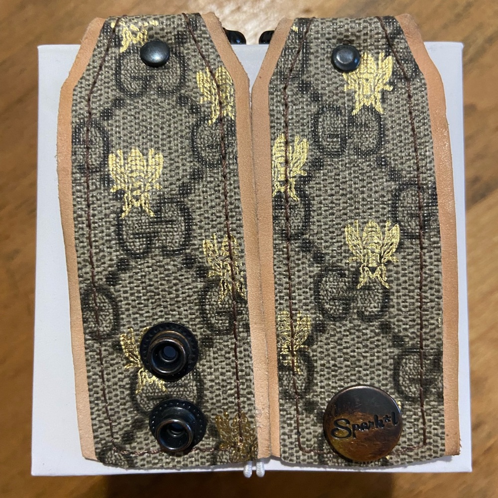Gucci Bee Apple Watch Band 42/44